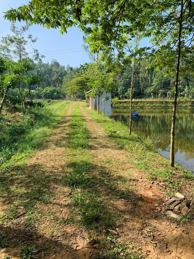Green Castle Gonikoppal ภายนอก รูปภาพ